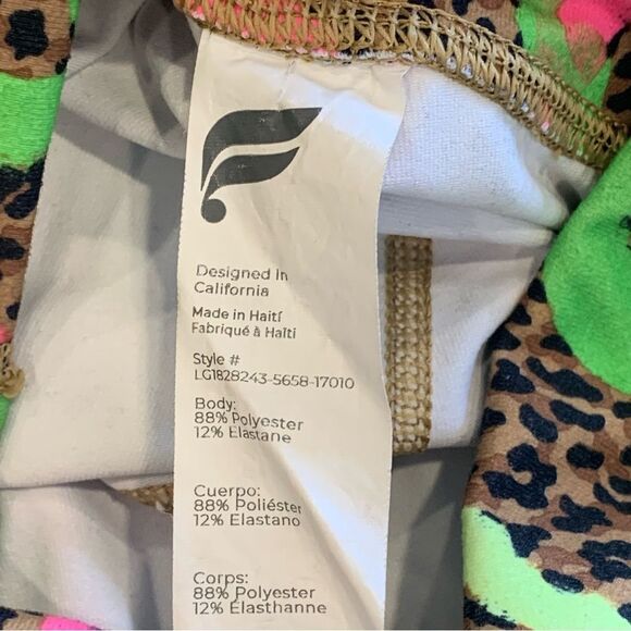 Fabletics Define PowerHold® High-Waisted 7/8 Legging and Top Tropical Oasis XXS - Picture 10 of 11